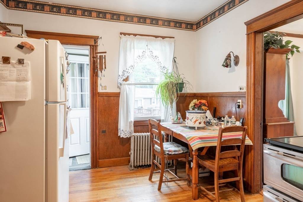 Millbury, MA 01527,12 Manor Rd