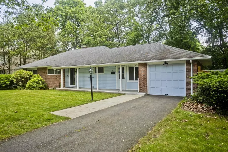 115 Carnavon Cir, Springfield, MA 01109