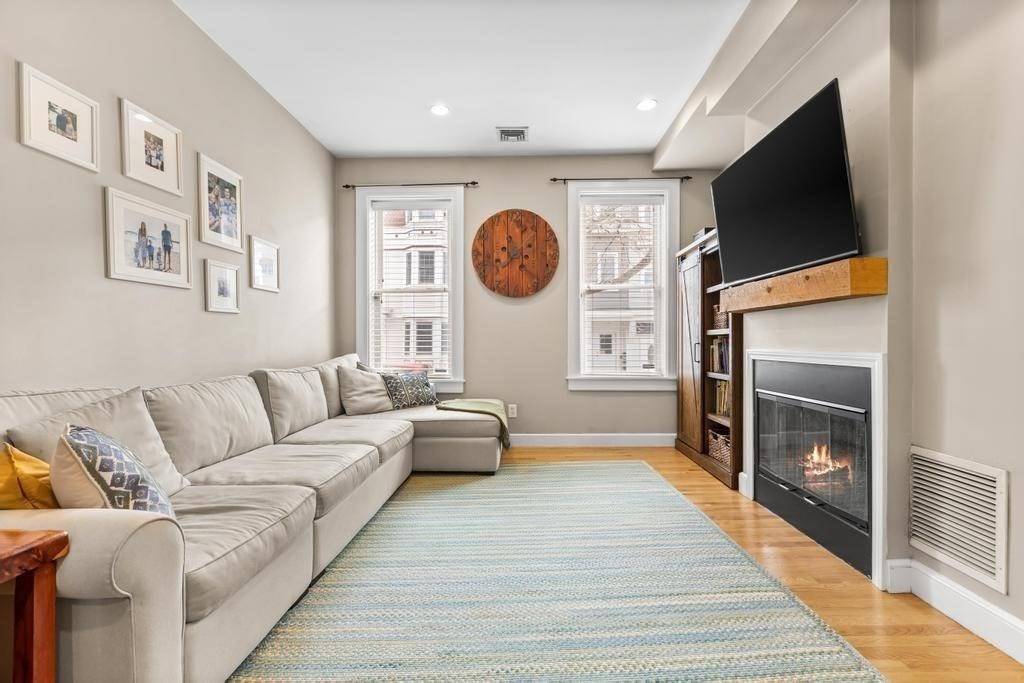 161 I Street #1, Boston, MA 02127