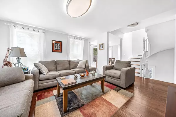 Somerville, MA 02143,39 Madison St #2