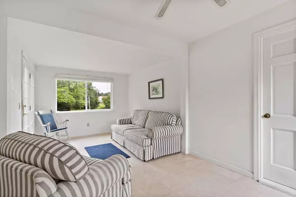 Seekonk, MA 02771,51 Marnoch Dr