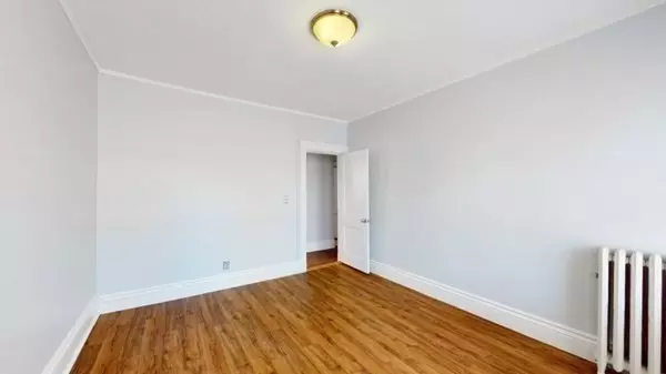 Boston, MA 02215,35 Queensberry St #20