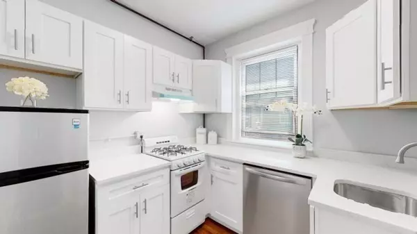 35 Queensberry St #20, Boston, MA 02215