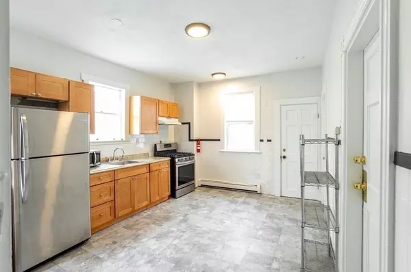 Boston, MA 02119,32 East Cottage St #2