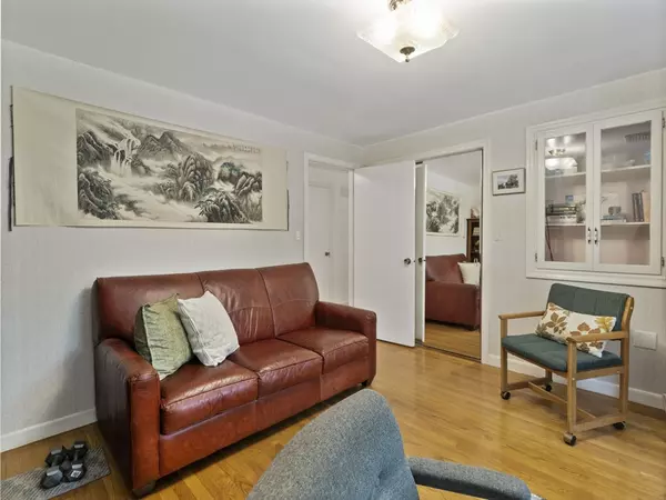 Andover, MA 01810,5 Cyr Cir