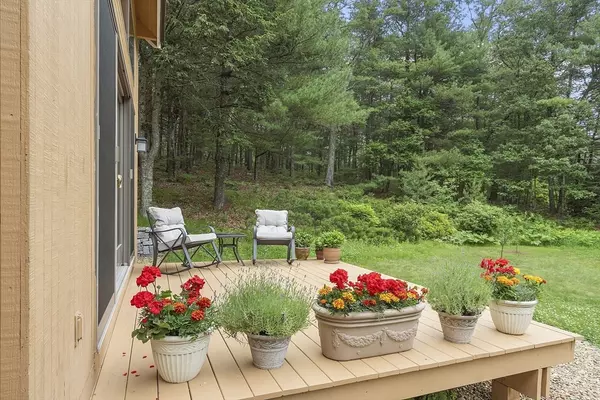 Carlisle, MA 01741,29 Oak Knoll Road