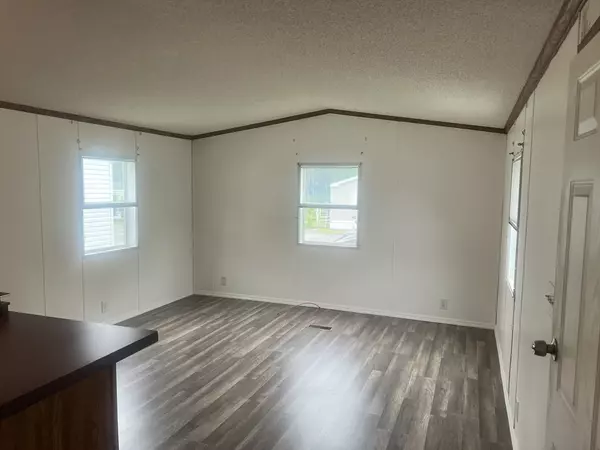 Auburn, MA 01501,751 Washington St #33