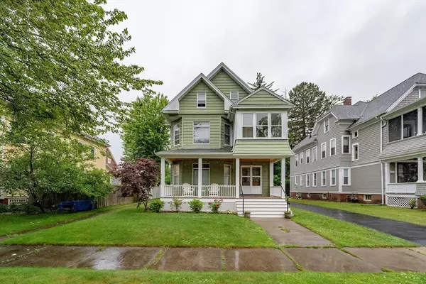 92 Firglade Ave, Springfield, MA 01108
