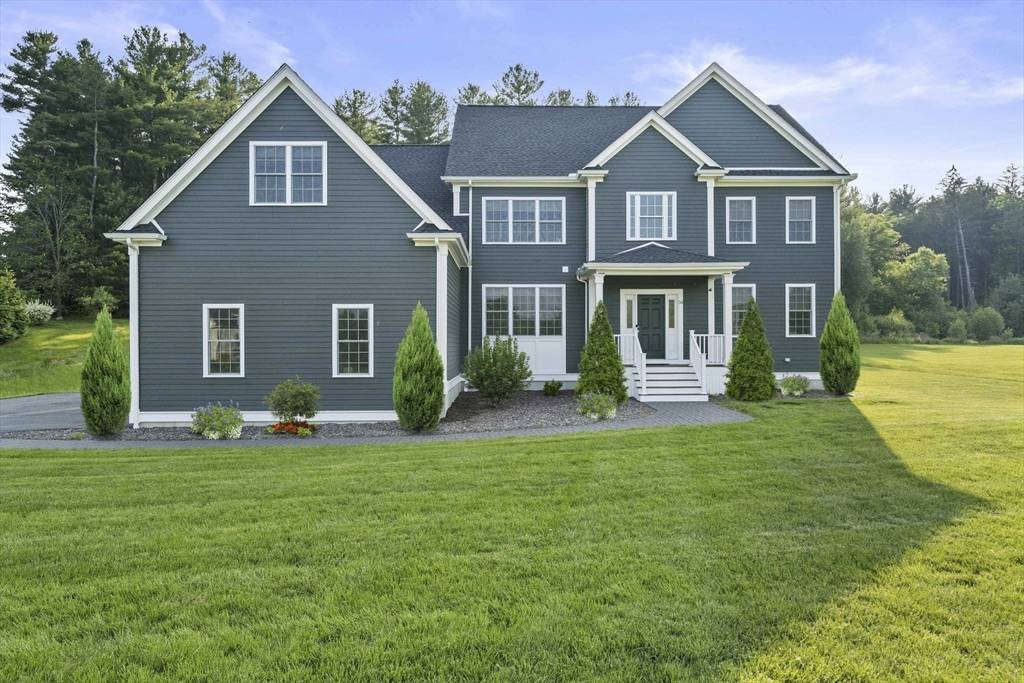 34 Beech St, Millis, MA 02054
