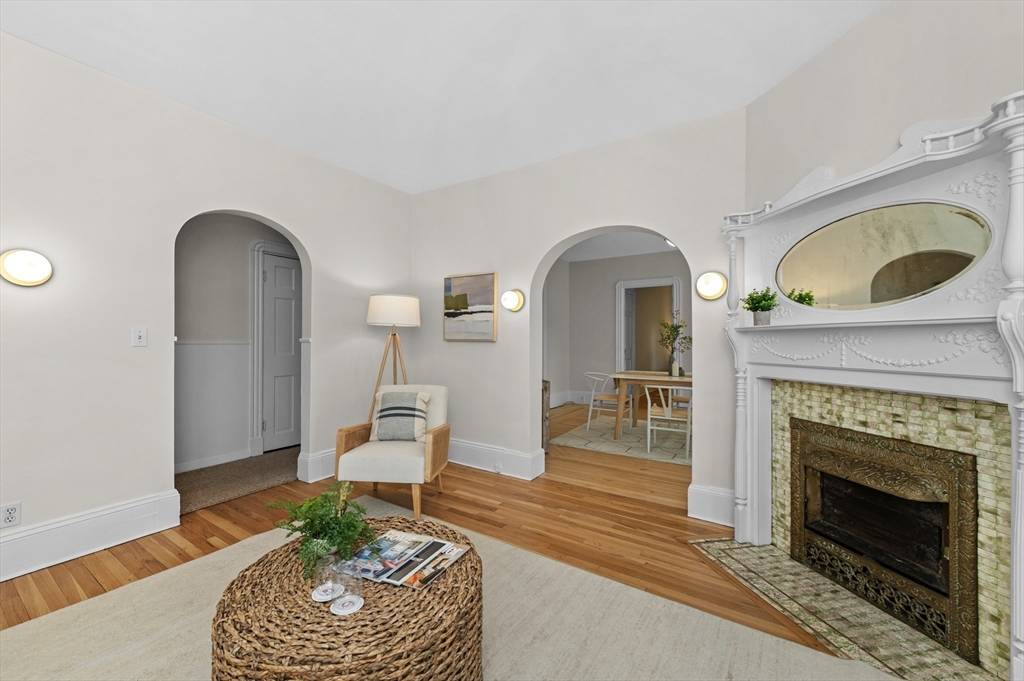 Cambridge, MA 02138,85 Holworthy #85