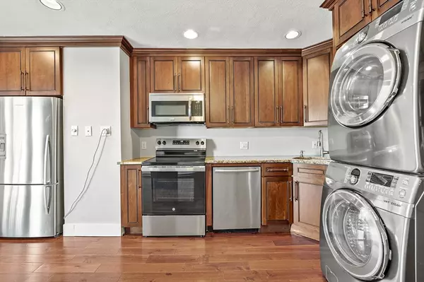 Boston, MA 02128,213 Chelsea Street #3