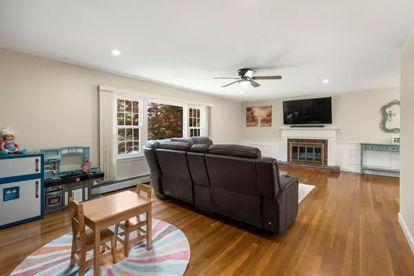 Holden, MA 01520,19 Bullard St.
