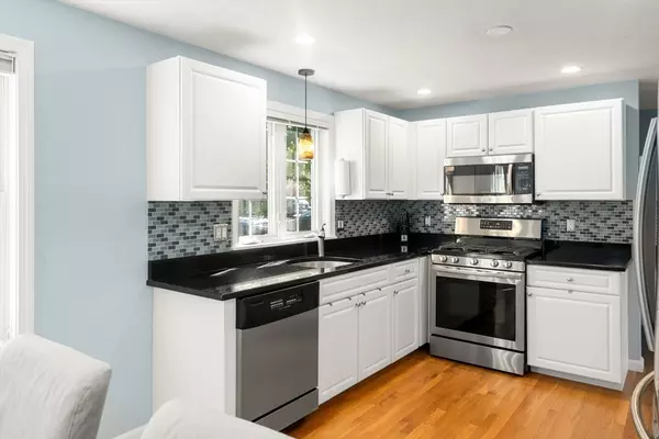Waltham, MA 02452,985 Trapelo Road #17