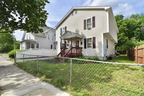 Springfield, MA 01104,581-583 Armory St