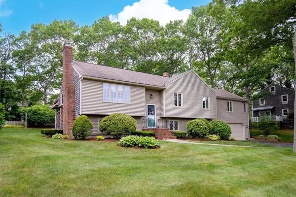 Plymouth, MA 02360,7 Jacqueline Ln