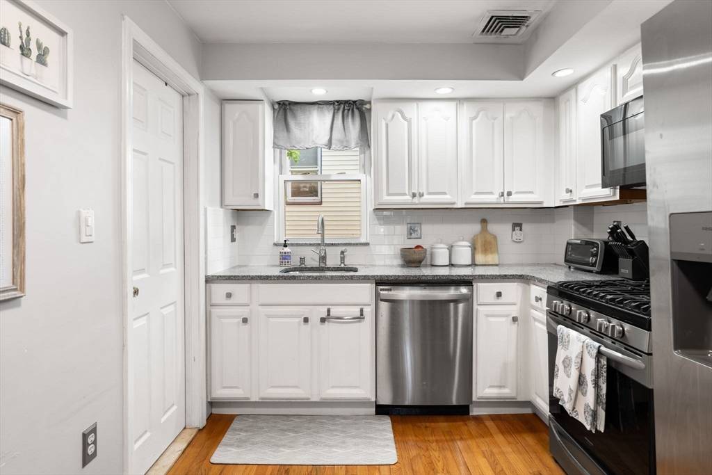 5 Hinckley St #2, Somerville, MA 02145