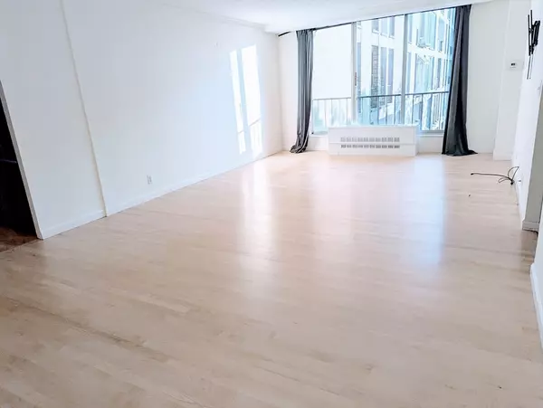 Brookline, MA 02445,99 Pond Ave #608