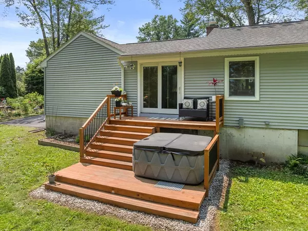 Westfield, MA 01085,127 Steiger Dr