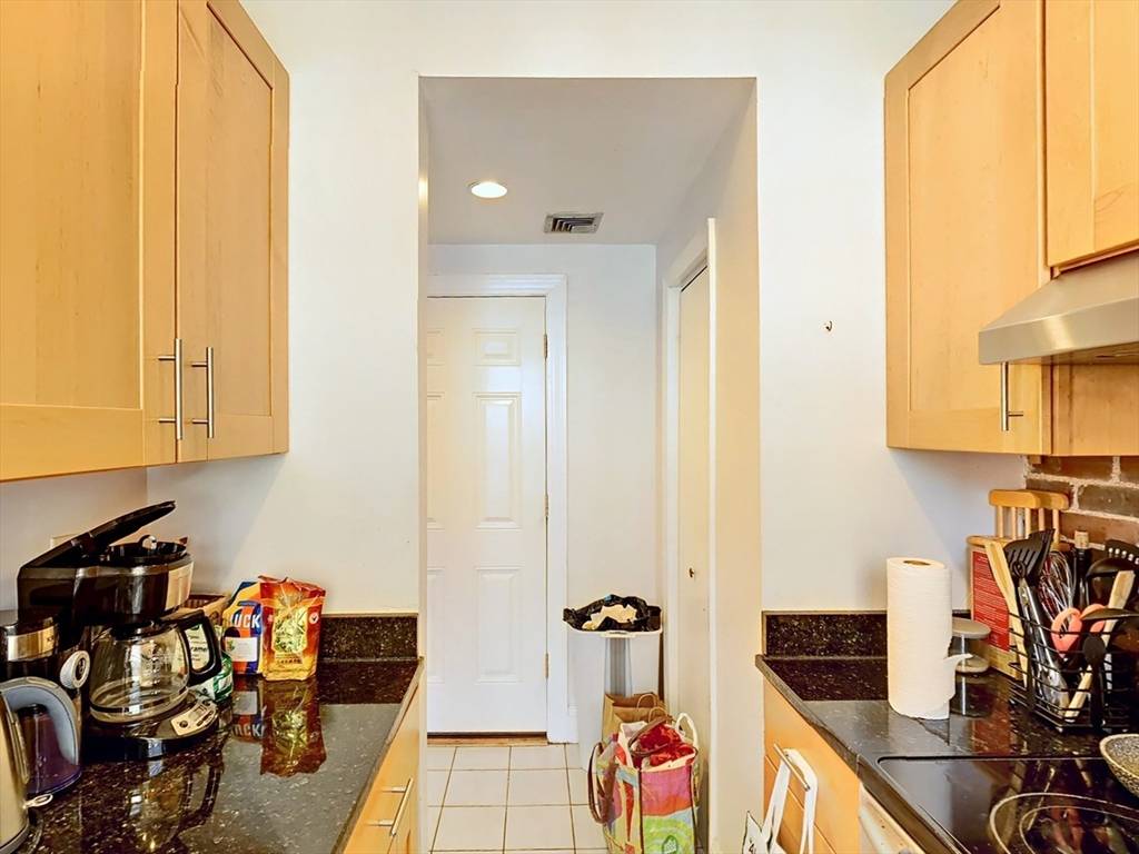 Boston, MA 02115,86 Saint Stephen Street #2