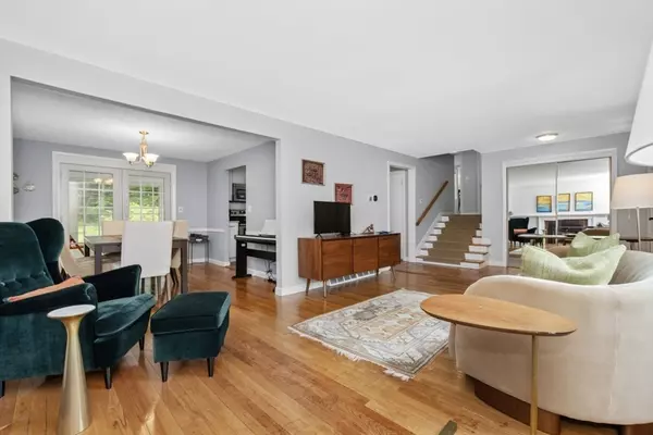 Acton, MA 01720,6 Cherry Ridge Rd