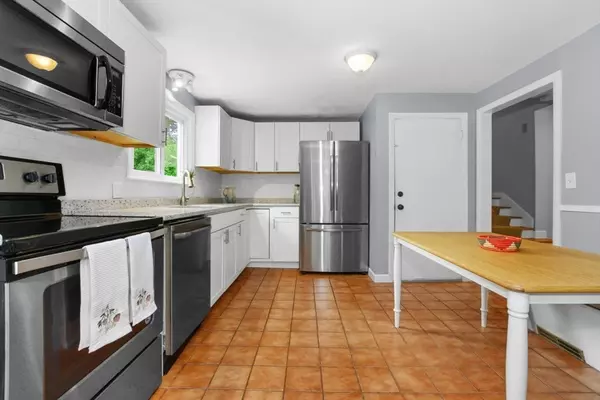 Acton, MA 01720,6 Cherry Ridge Rd