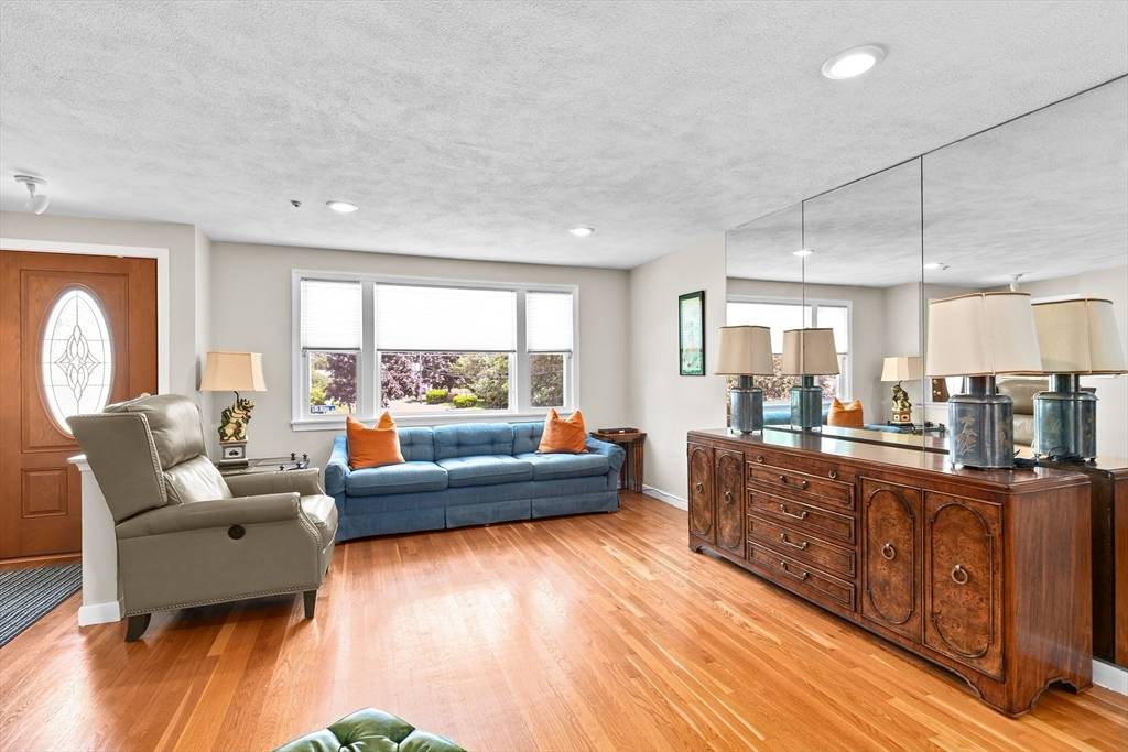 Randolph, MA 02368,16 Niles Rd