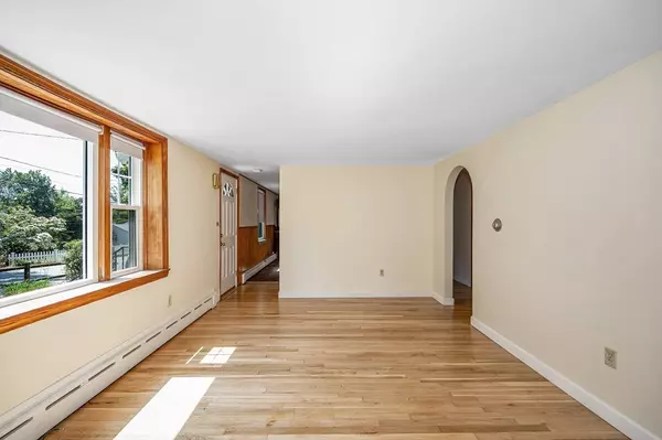 Tewksbury, MA 01876,9 Hinckley Rd