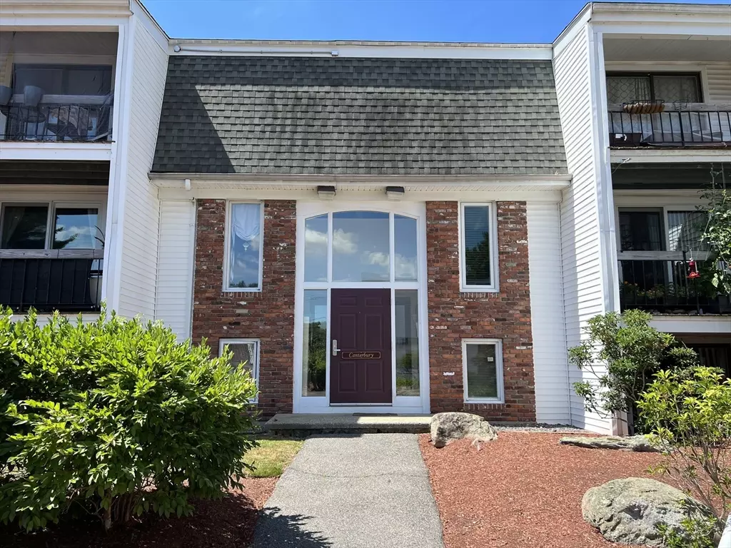 Foxboro, MA 02035,96 Main St #C8