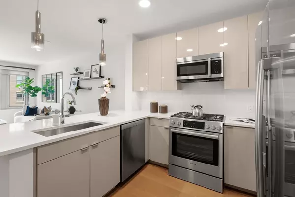Boston, MA 02128,45 Lewis St #303