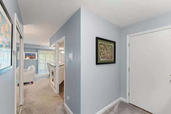 Lincoln, RI 02865,196 Old River Rd #147