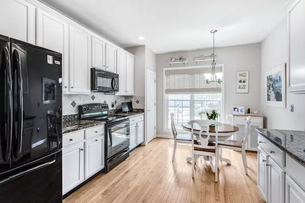 Plymouth, MA 02360,22 Cottage Cove