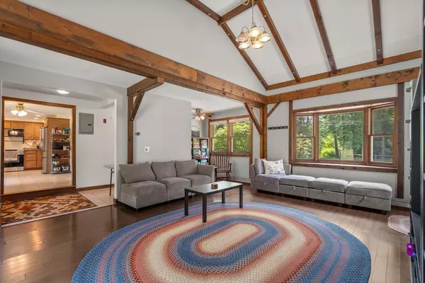 East Bridgewater, MA 02333,94 Pond St