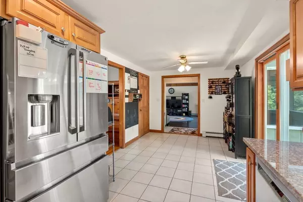 East Bridgewater, MA 02333,94 Pond St