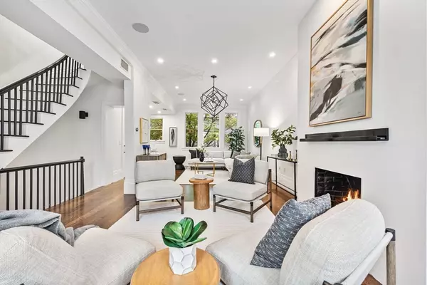 Boston, MA 02118,9 Bond St