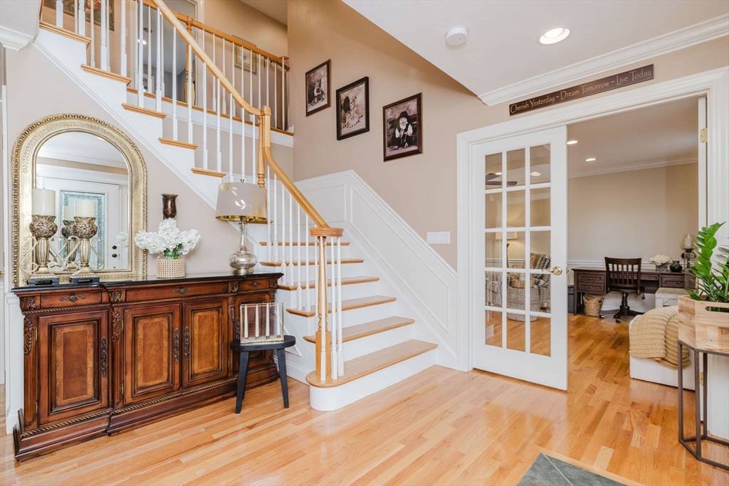 Easton, MA 02356,60R Poquanticut Ave