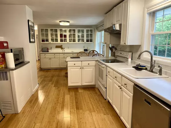 Framingham, MA 01701,51 Karen Rd