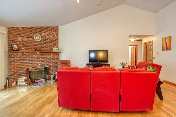 Northborough, MA 01532,7 Chandler Way #18
