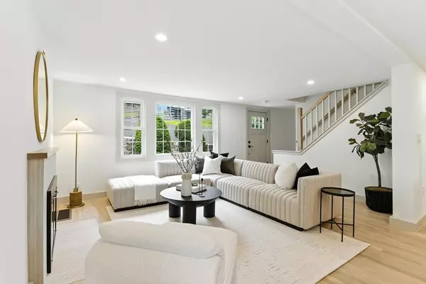 Arlington, MA 02474,32 Henry St