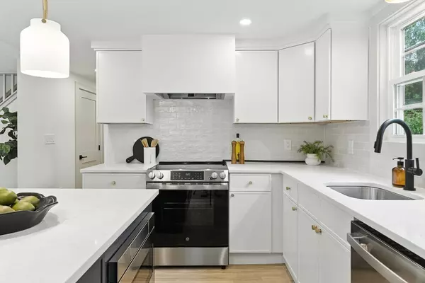 Arlington, MA 02474,32 Henry St