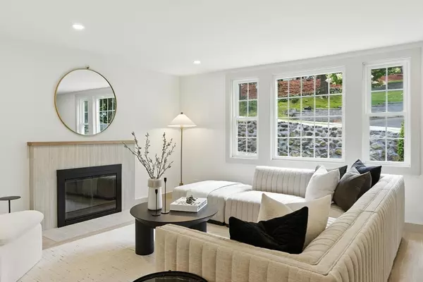 Arlington, MA 02474,32 Henry St