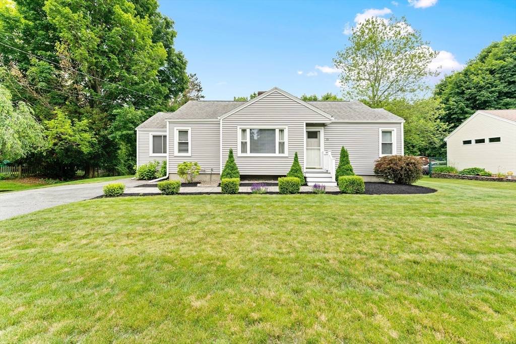 15 Flanders Rd, Westborough, MA 01581