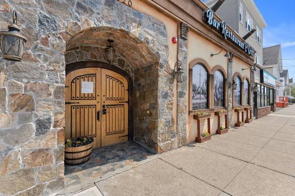 816 Main St, Brockton, MA 02301
