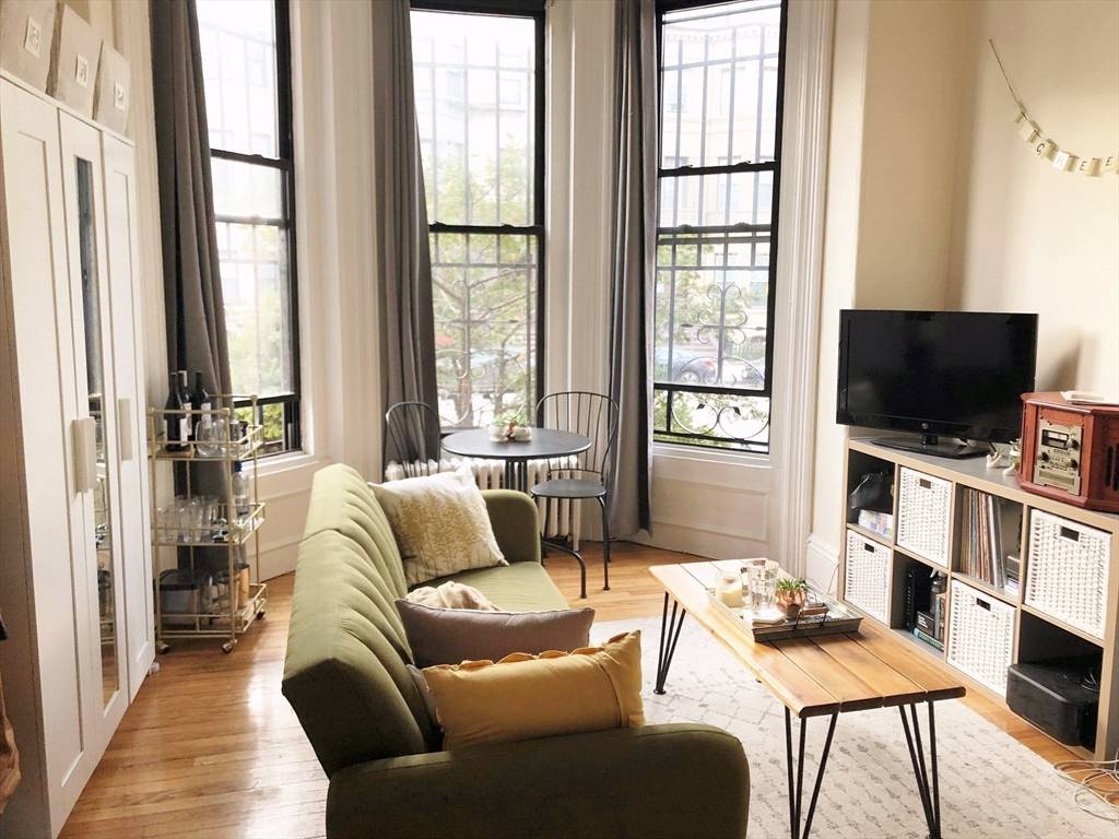 556 Columbus Avenue #PARLOUR, Boston, MA 02116