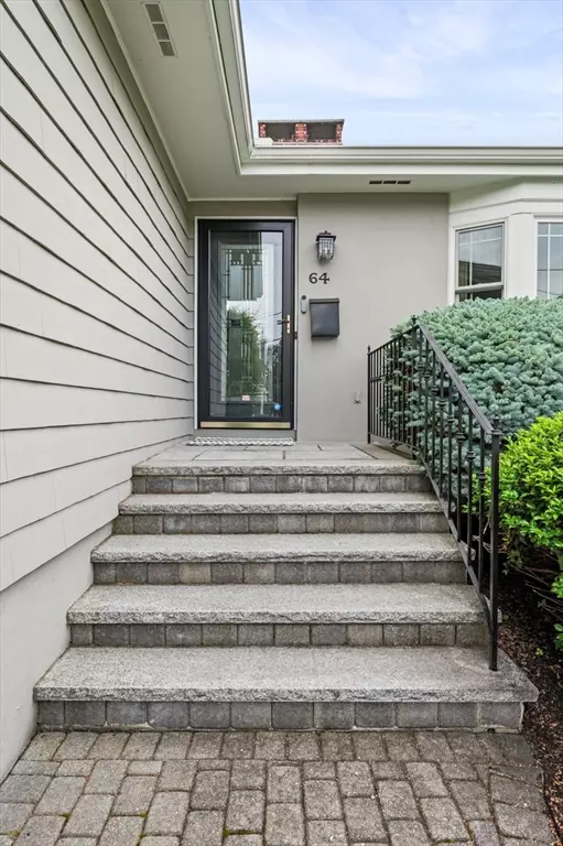 Nahant, MA 01908,64 Pond Street