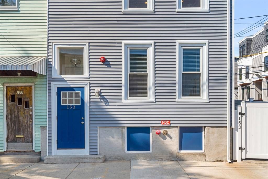 Boston, MA 02128,153 Everett St #2