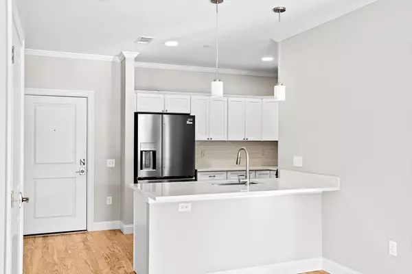 Milton, MA 02186,485 Blue Hills Parkway #11
