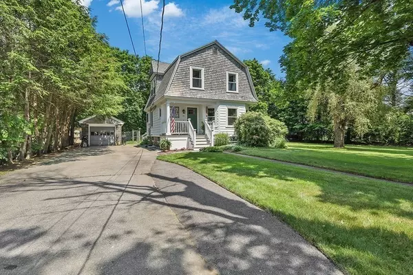 Mansfield, MA 02048,40 Maple St