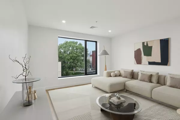 Boston, MA 02127,256 Dorchester Street #306