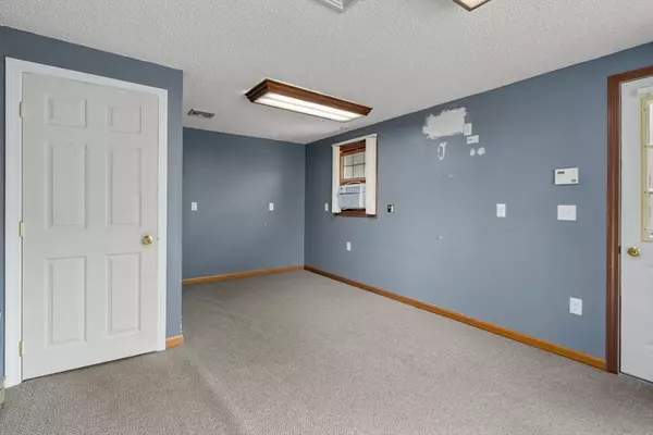Franklin, MA 02038,1 Joy Street