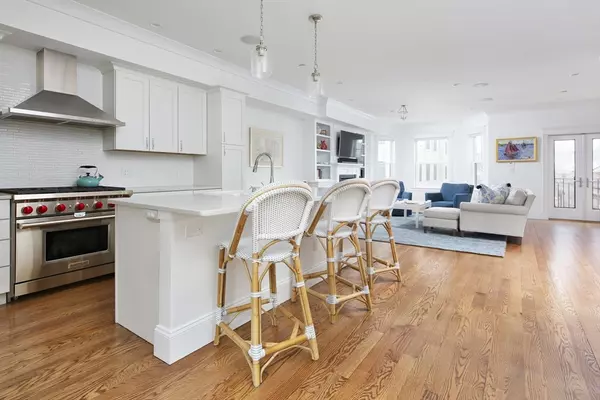 Boston, MA 02127,195 W 2nd St #195